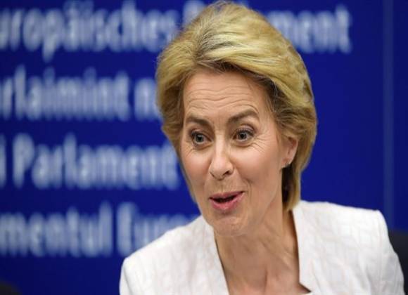 رئيسة المفوضية الأوروبية تدعو قادة أوروبا إلى الاتفاق على خطة التعافي الاقتصادي