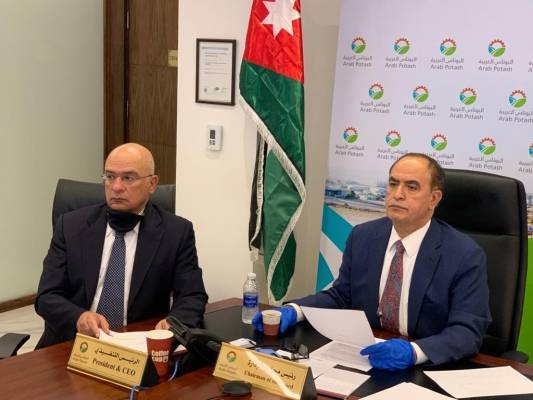 الرزاز يثمن مساهمة  البوتاس الخيرة في صندوق همة وطن ودعمها للجهود الوطنية في أزمة كورونا