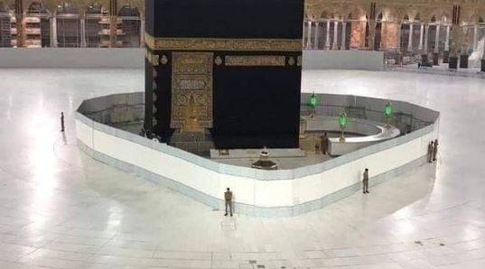 السعودية تمدد تعليق العمرة