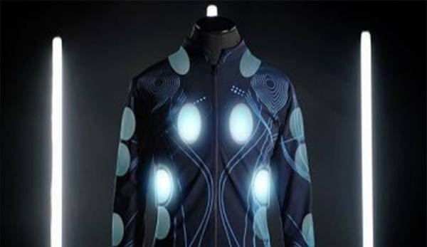 تصميم ملابس ذكية يمكنها خفض حرارة الجسم