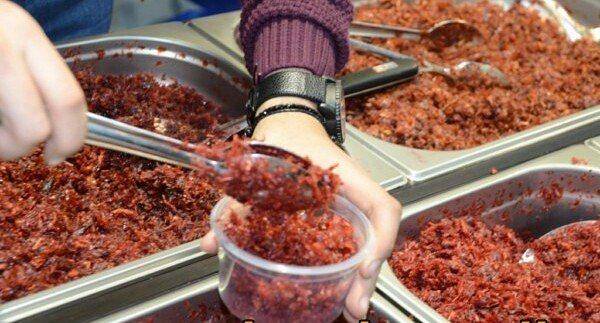 ضبط خط تعبئة وتزوير لمادة المعسل في إربد