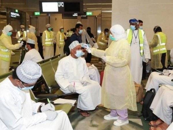 سلطنة عمان تسجل 1132 إصابة جديدة بفيروس كورونا