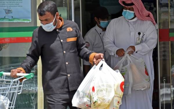 السعودية: 50 وفاة و 1649 إصابة جديدة بكورونا