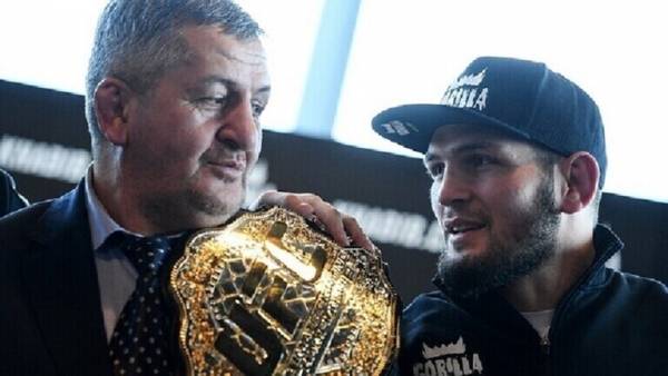 وفاة والد المقاتل الروسي حبيب نورمحمدوف بطل منظمة UFC للفنون القتالية المختلطة متأثرا بكورونا