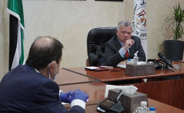 الملك في البنك المركزي ـ صور