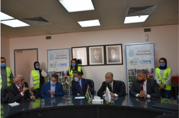 مبادرة جدارا تكرم خط الدفاع الأول من الكوادر الطبية والتمريضية في مستشفى الملك المؤسس عبدالله الجامعي