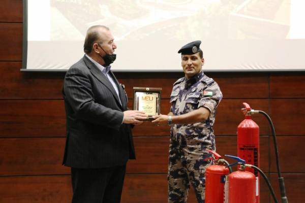 جامعة الشرق الأوسط تختتم ورشة حول إجراءات السلامة العامة والتعامل مع الحرائق