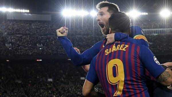 سواريز ينضم إلى ميسي في قائمة عظماء برشلونة الثلاثة