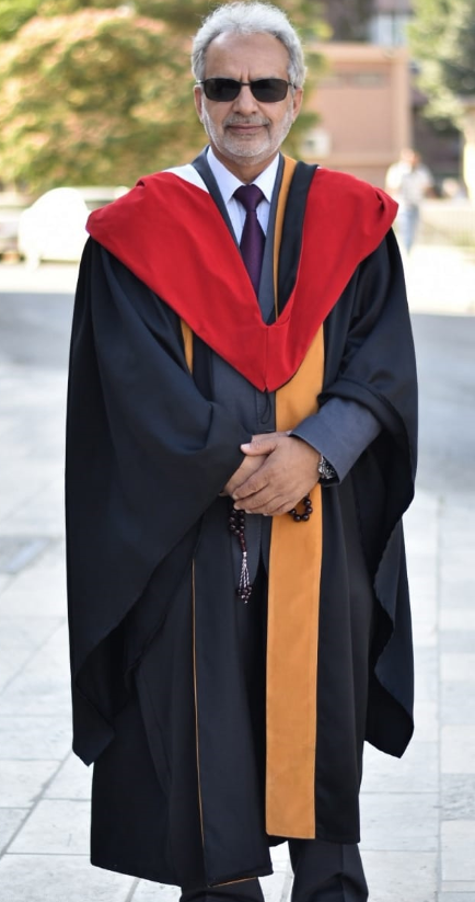 ترقية الأستاذ الدكتور على المشاقبه