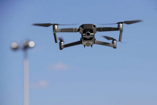 إسرائيل تقرصن طائرة لبنانية مسيرة