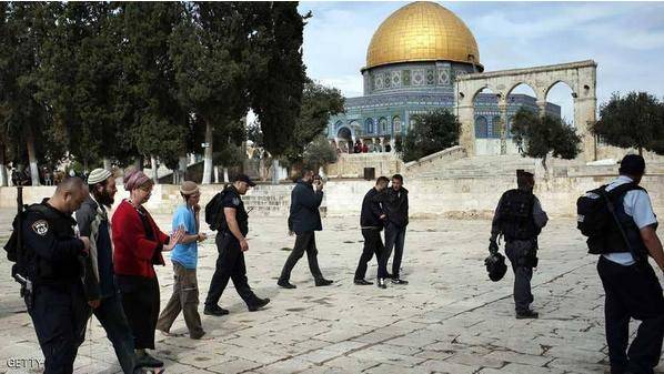 اقتحام الأقصى وطقوس تلمودية قبالة «باب الرحمة»