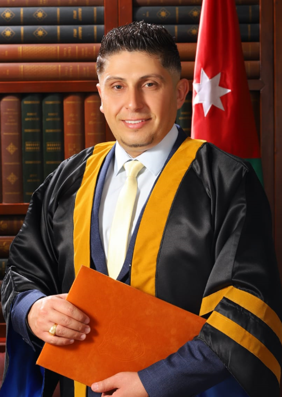 مبروك التخرج لـ عوني أبو جون