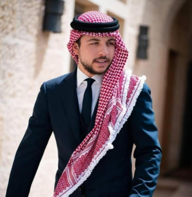 ولي العهد يوعز بنقل شابة من الطفيلة للعلاج في المدينة الطبية