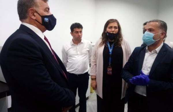 جابر يتفقد جاهزية الفرق الطبية في المطار لاستقبال المسافرين