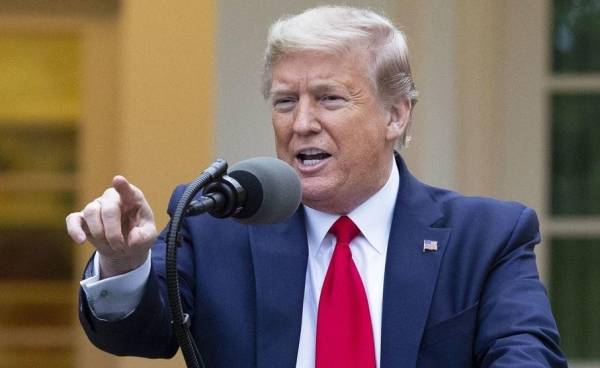 ترامب: على حكام الولايات تخفيف القيود وإعادة فتحها !!