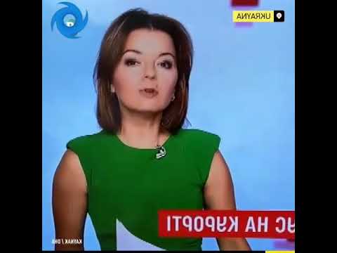 بالفيديو .. سقوط سن مذيعة على الهواء شاهد .. ردة فعلها؟