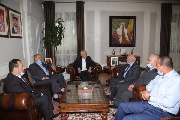 العيسوي يلتقي وفوداً تمثل فعاليات شعبية  صور