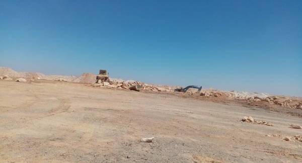ضبط مقالع ومحاجر مخالفة للقانون وضبط اشخاص مطلوبين يعملون داخلها في البادية الجنوبية و الشمالية
