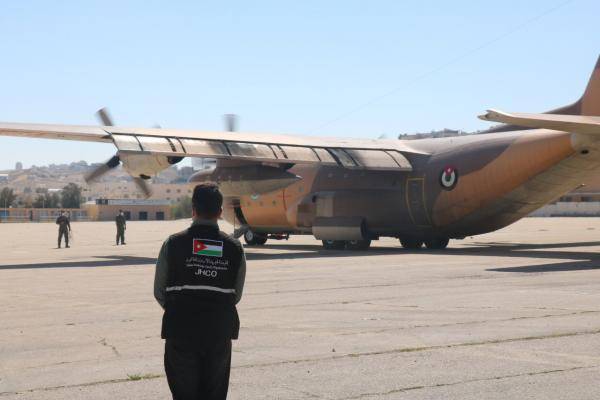 طائرة إمدادات أردنية ثالثة الى بيروت ضمن الجسر الجوي
