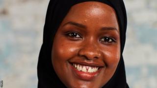 جواهر روبل: حكاية أول مسلمة تتولى تحكيم مباراة كرة قدم في بريطانيا