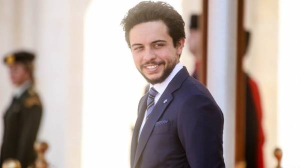 ولي العهد يعلّق على طلب مغرد عبر انستغرام