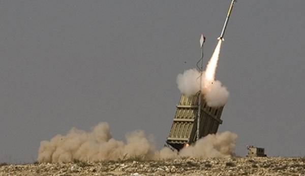 صواريخ اسرائيلية تستهدف مطار حمص