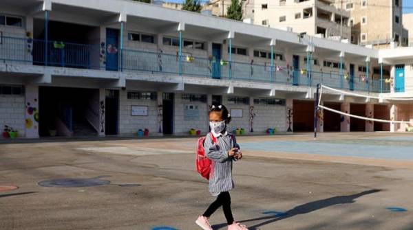 «كورونا»... تدهور هندي وارتباك أوروبي