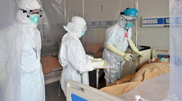 900 الف وفاة بكورونا في العالم