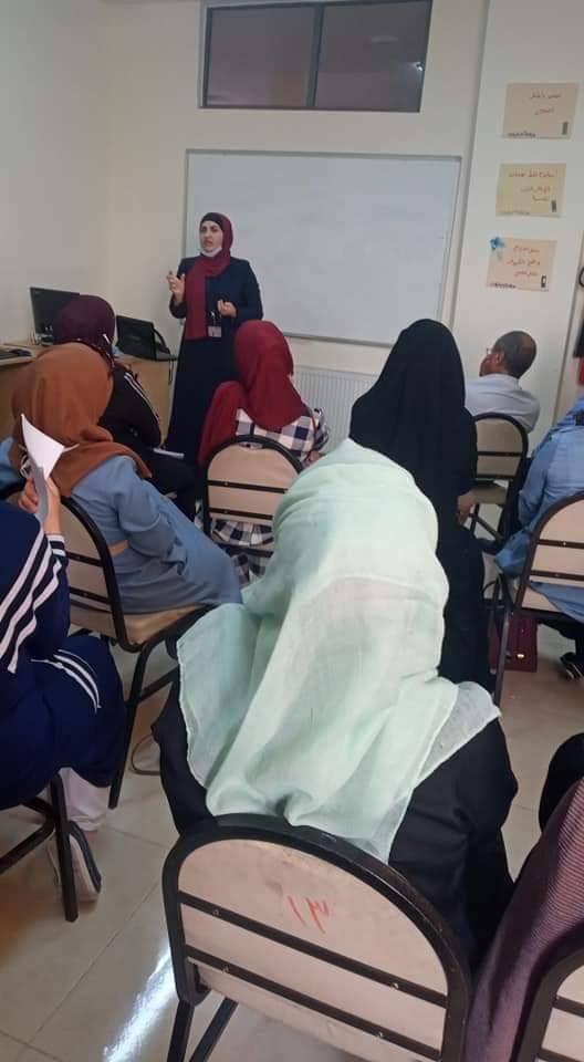 جامعة الشرق الأوسط تنفذ دورة حول أنظمة إدارة التعلم والمحتوى الرقمي في مأدبا