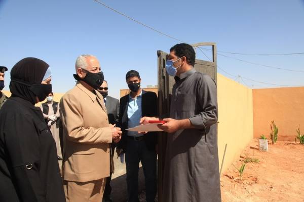 بتوجيهات ملكية... العيسوي يسلم 55 مسكناً لأسر عفيفة بالرويشد