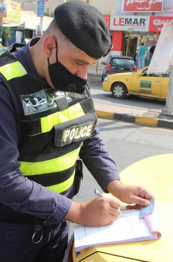 مخالفة 1870 شخصاً لعدم التزامهم بأوامر الدفاع