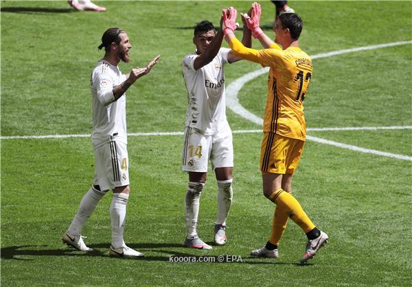 كورتوا ينافس راموس وبنزيما على جائزة مميزة