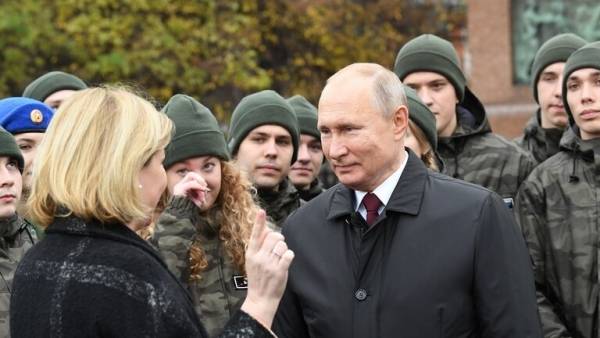 الكرملين يوضح حقيقة استقالة بوتين .. ماذا قال ؟؟