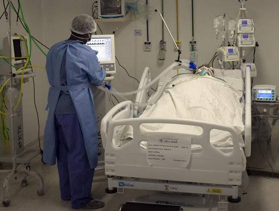 399 إصابة كورونا على أسرّة العناية الحثيثة