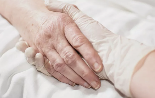 ماذا يحدث للشخص وقت الوفاة؟