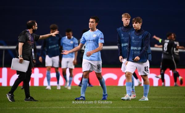 برشلونة يضع خطة لمواجهة مماطلة مانشستر سيتي