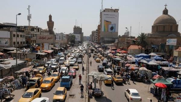 نائب عراقي يتحدث عن 500 مليار دولار عراقية مجمدة