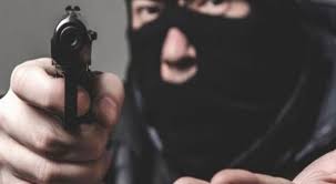 تعرض صيدلية للسلب تحت تهديد السلاح في الجبيهة