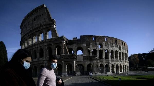 إيطاليا تسجل 662 وفاة وأكثر من 21 ألف إصابة جديدة بكورونا
