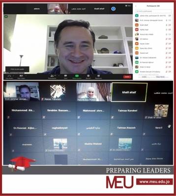 صيدلة الشرق الأوسط تلقتي طلابها تمهيدًا لامتحان الكفاءة