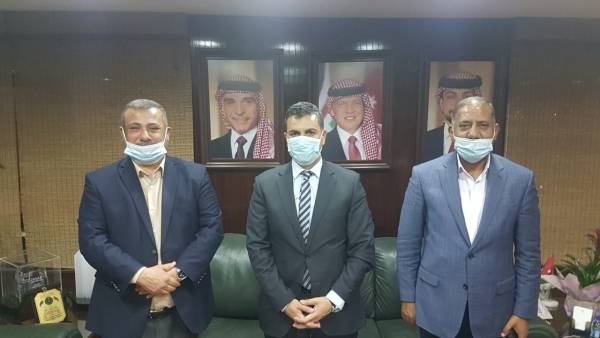 وزير المياه والري : دراسة استشارية لايجاد الحلول اللازمة للمياه العادمة الصناعية الخارجة من جميع المدن الصناعية