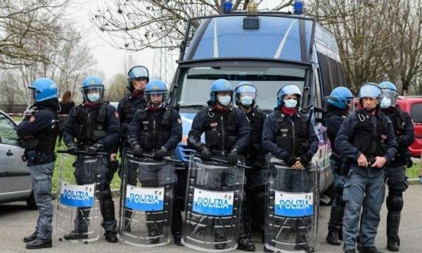 إيطاليا: العثور على حقائب تحتوي أشلاء بشرية متحللة