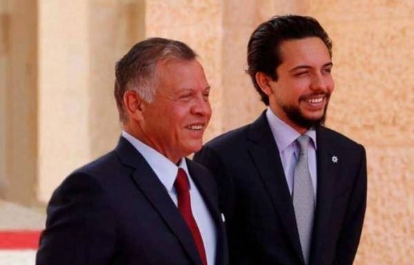 الملك يغادر أرض الوطن في زيارة إلى البحرين