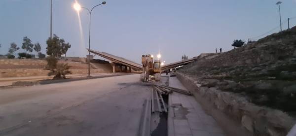 بالصور.. هدم جسر ماركا