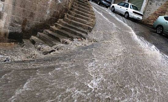 الأرصاد تحذر من خطر الانزلاق وتشكل السيول