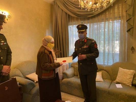 رسالة الملك في عيد ميلاده.. تكريم ذوي المتوفين من الجيش الأبيض