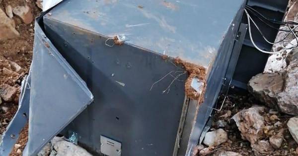 القبض على سارقي صراف آلي في البلقاء