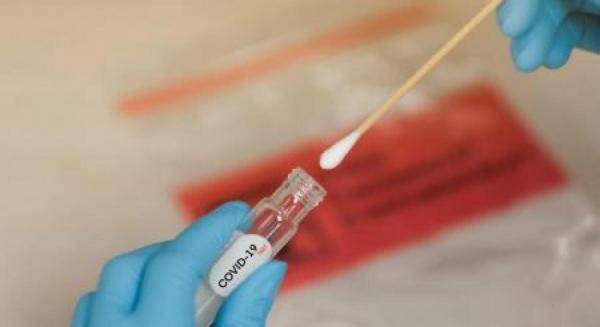 5.74  نسبة فحوصات كورونا الايجابية الأربعاء