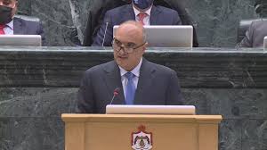 الخصاونة: هناك سوق سوداء بالمطاعيم