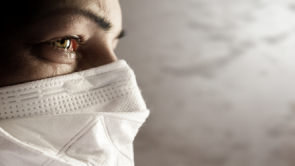 10 وفيات و1294 اصابة كورونا جديدة في الأردن